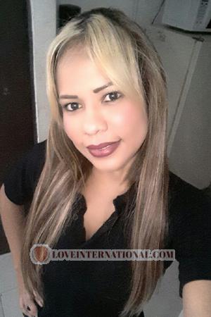 172349 - Yurleidis Age: 37 - Colombia
