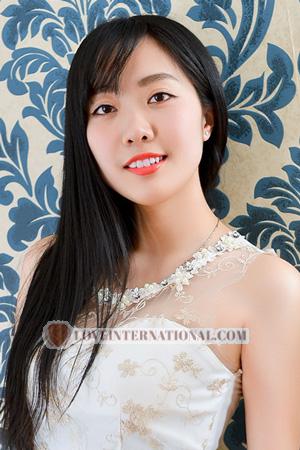 203896 - Bess Age: 27 - China