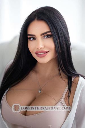 213191 - Viktoriia Age: 26 - Ukraine