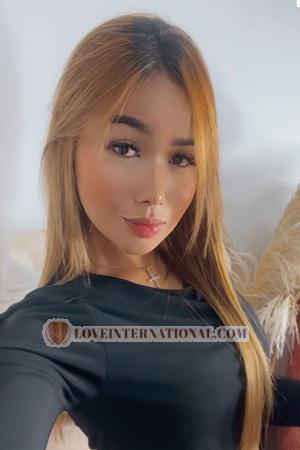 216417 - Yulieth Age: 24 - Colombia